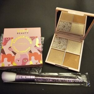 Kinder Glow Highlight Palette